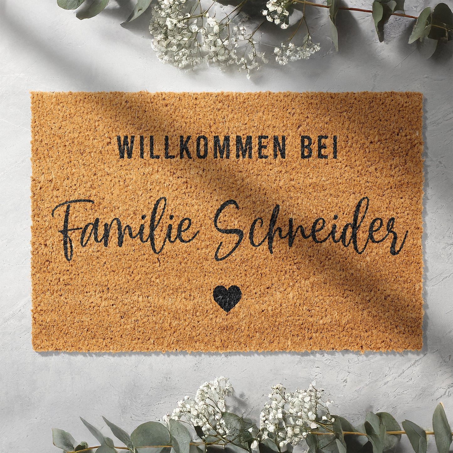 Personalisierbare Kokosmatte mit „Willkommen bei Familie“ – Fußmatte aus Kokos für den Eingangsbereich