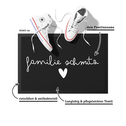 Stoff Fußmatte personalisierbar – Familienname im Scriptdesign mit Herz