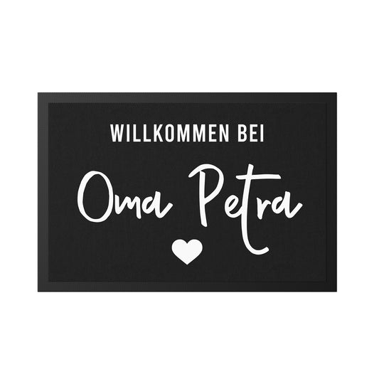 116-2-Stoffmatte-willkommen-bei-oma-personalisierbar