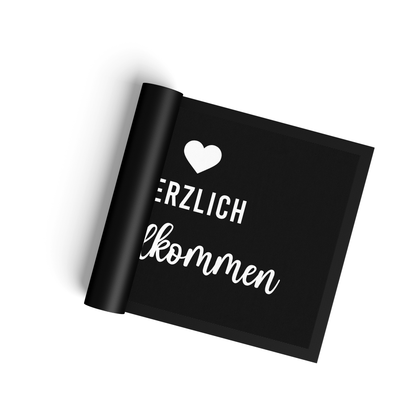 Stoff Fußmatte – „Herzlich Willkommen“ mit Herz-Detail