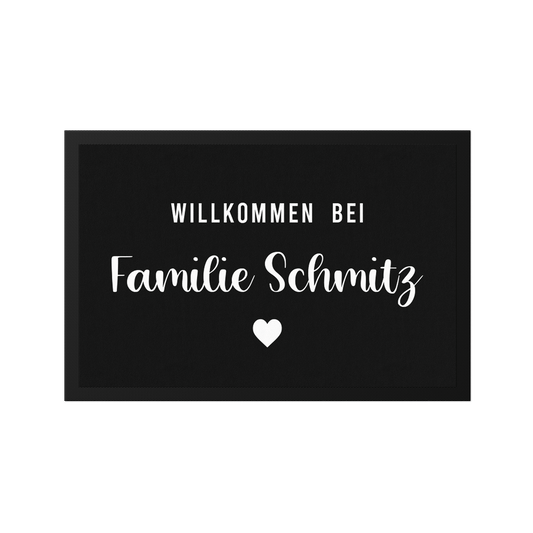 Stoff Fußmatte personalisierbar – Willkommen bei Familie mit Herz
