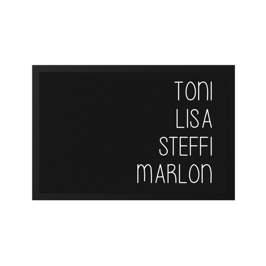 Stoff Fußmatte personalisierbar – Mehrere Namen im vertikalen Layout