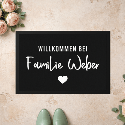 Stoff Fußmatte personalisierbar – Willkommen bei Familie mit Herz