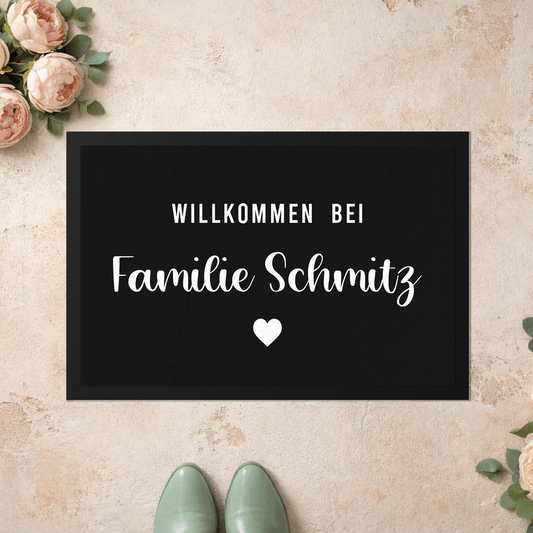 Stoff Fußmatte personalisierbar – Willkommen bei Familie mit Herz