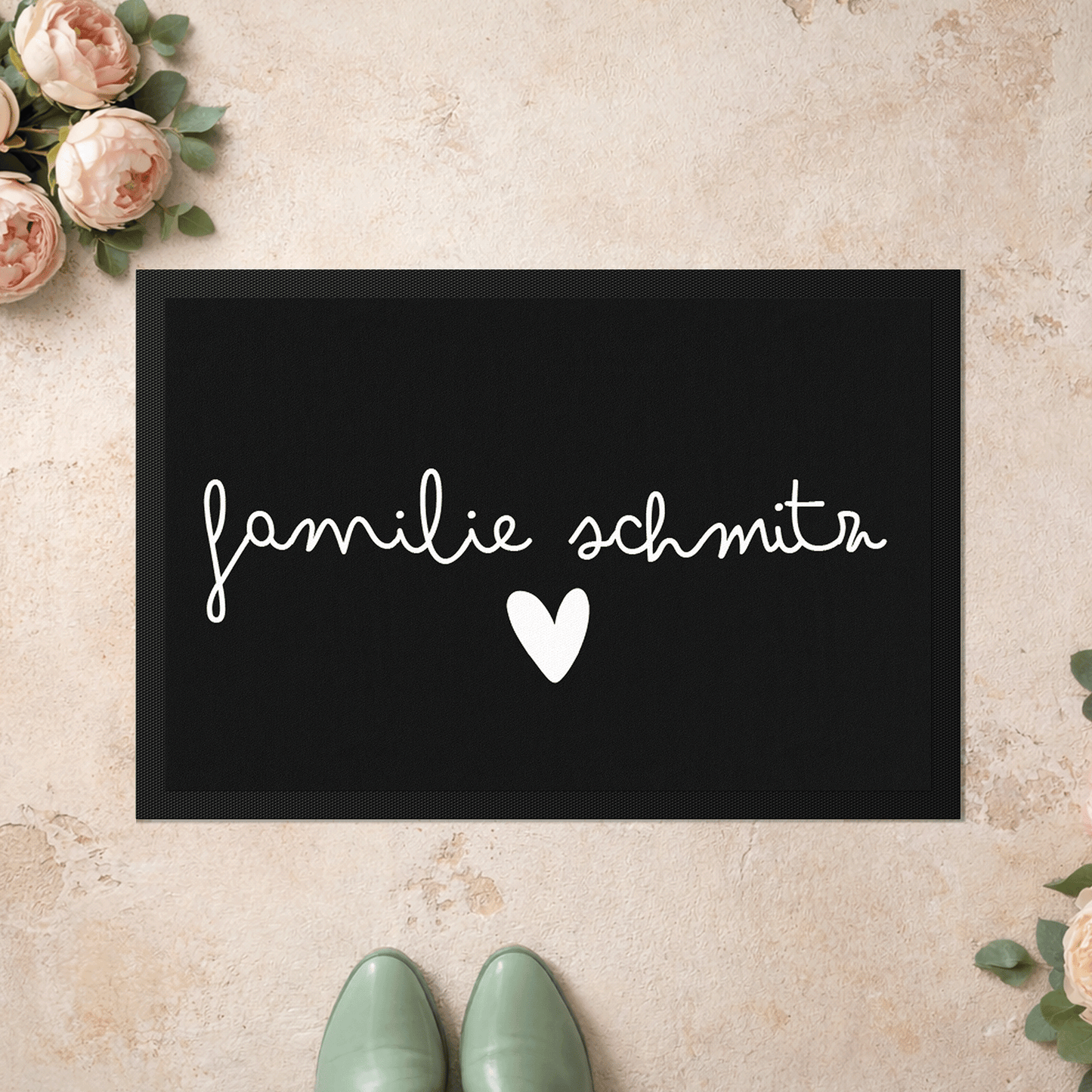 Stoff Fußmatte personalisierbar – Familienname im Scriptdesign mit Herz