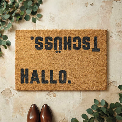 Fußmatte aus Kokos mit lustigem Spruch – „Hallo Tschüss"