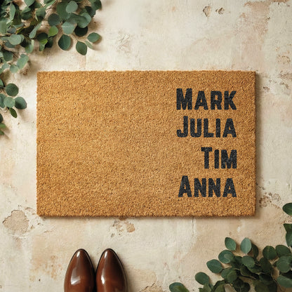 Fußmatte aus Kokos personalisierbar – WG-Namen im Blockdesign