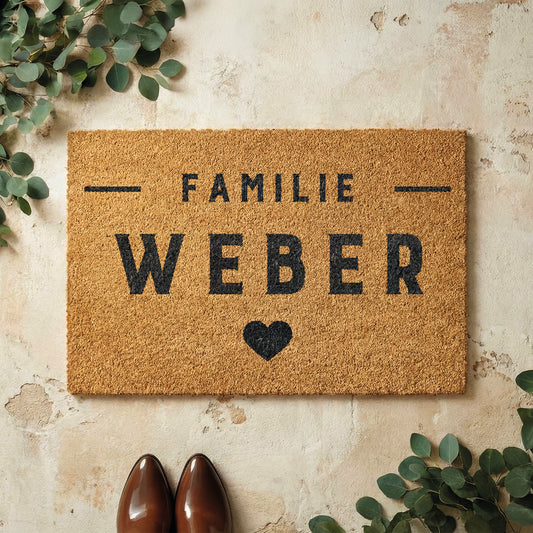 Fußmatte aus Kokos personalisierbar – Familienname Blockschrift mit Herz